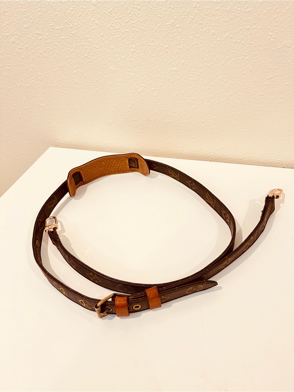 Louis Vuitton Brown Monogram Adjustable Shoulder Strap 47 inch adjustable - Picture 2 of 10